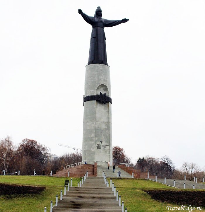 Монумент Матери, Чебоксары